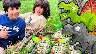 Dani y Evan y el nido Misterioso de SMASHERS Mega Jurassic Light up dino!!