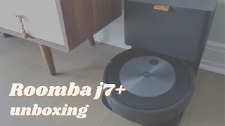 unboxing: Roomba