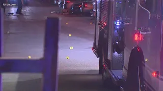 2 dead, 3 injured in SW Houston shooting