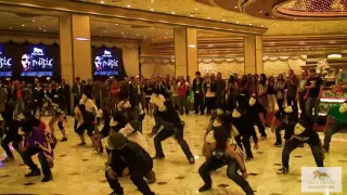 Flash Mob from the Jabbawockeez at MGM Grand Las Vegas Lobby