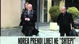 Ndrea Prendi lihet ne "shtëpi" - Vizion Plus - News - Lajme