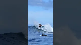 A really long wave in Fiji … and it’s a RIGHT !