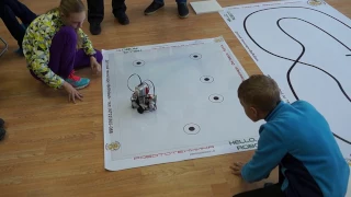 Отборочные соревнования "Hello, Robot!". Робот-чертежник