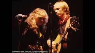 Tom petty with Stevie Nicks "Needles and Pins" (1985/Live)