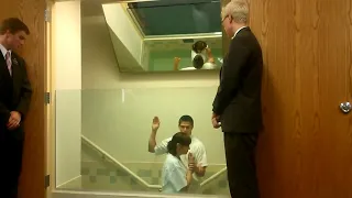 So sieht eine Taufe bei den Mormone aus