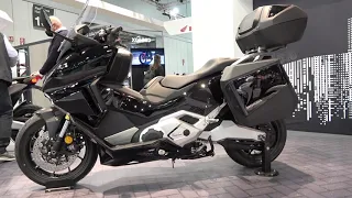 The new 2022 HONDA FORZA 750 TRAVEL