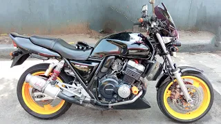 Honda CB400 Super Four with Yoshimura pipe