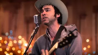 Shakey Graves - Built To Roam (Live in Lubbock)