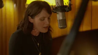 Sarah Blasko - Flame Trees (Live at Oceanic Studio)