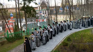 Утреня Великой Субботы. Погребение Святой Плащаницы