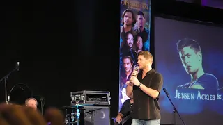 SPN Hawaii 2017 - Jared has a burning question for Jensen