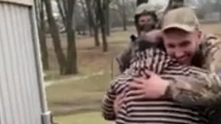 Ukrainian soldier reunites with parents after village is liberated from Russian troops