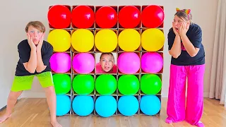 Five Colors Balloons Cube Challenge with Adriana Ali and Mom