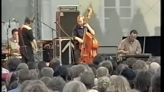 CALEXICO- Oldenburg (Germany), 13 Jul 2001, Schlossplatz (full show)