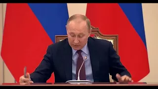 Путин поёт песню про Вову Путина