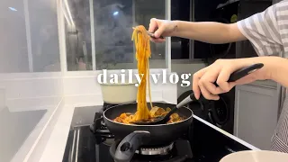 Day in my life | Still unemployed in SG 🇸🇬 | Moonchild Cafe | Cooking with me | VLOG