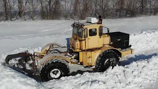 Трактор Кировец. Бью заметённую дорогу. Часть2.