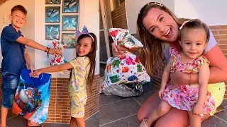 VLOG AMIGO SECRETO DE NATAL NAS FÉRIAS - JÉSSICA GODAR, LAURINHA E HELENA