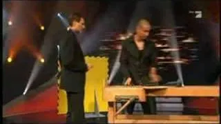 Farid Nailgun Headshot - Uri Geller eskaliert