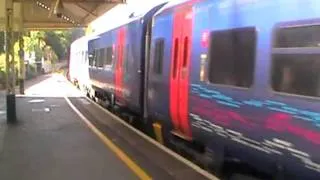 First Great Western Sprinter class 158 leaves Bath Spa