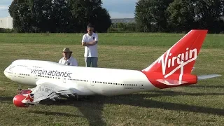 GIANT RC AIRLINER BOEING 747 VIRGIN ATLANTIC