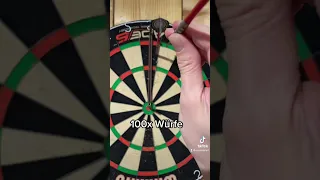 Bester Darts Trick, um besser zu werden! 🎯 | #darts #shorts