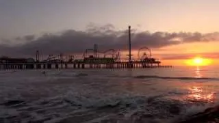 Timelapse: Sunrise behind the Pleasure Pier on Galveston Island, Texas