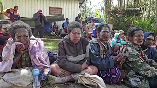 Thousands feared buried alive in Papua landslide – News