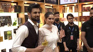 Shoaib Malik and Sania Mirza's visit to LuckyOne Mall