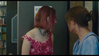 Pelicula Lady Bird 2017 trailer HD + decarga completa