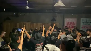 BUNGA HITAM - NEGARAKU PENJARAKU LIVE AT SALATIGA