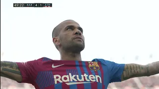 Первый гол Дани Алвеса после возвращения в «Барселону» в матче с «Атлетико»