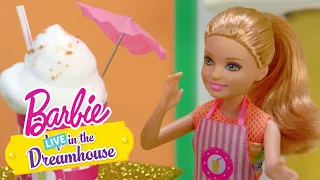 Una limonata per tutti | Barbie LIVE! In The Dreamhouse | @BarbieItalia
