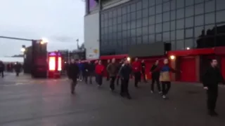 Liverpool FC fans leave Anfield after 77 minutes in protest against ticket prices