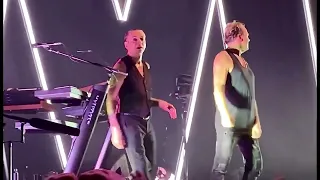 Depeche Mode -bonus track surprise of the last concert in Cologne