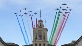 Italia-Francia: su Roma volano le Frecce Tricolori dei due Paesi