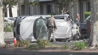 2 dead, 7 hurt in crash near Arden Fair area of Sacramento