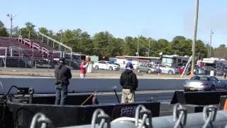 Mercedes SLS AMG 1/4 Mile run 11.4@127 VS DODGE Challenger SRT8