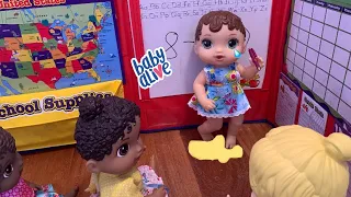 Baby alive Zoe has a Accident at school