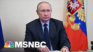 Washington Post Book Critic On ‘How To Read Vladimir Putin’