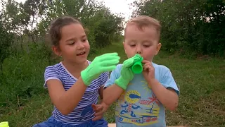 Надуваем мыльные пузыри и НЕ ЛОПАЮТСЯ. Inflatable bubbles and don'T BURST