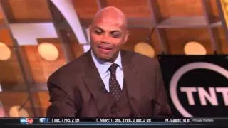 Diehardsport.com-Shaq asks Chuck to spell anomaly