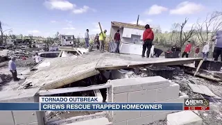 Elkhorn crews rescue trapped homeowner