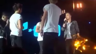 one direction momentos divertidos en conciertos subtitulados en español