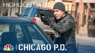 Heavy Fire - Chicago PD (Episode Highlight)