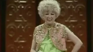 PHYLLIS DILLER - 1972 - Standup Comedy #2