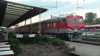 Дизель-поезд ДР1Амv-328 на ст. Вильнюс / DR1Amv-328 DMU at Vilnius station