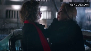 Jennifer Tilly Lesbian Scene in Cult Of Chucky