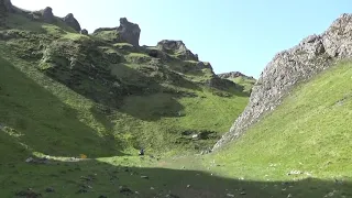 Winnats Pass Peak District Derbyshire Walk