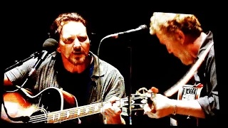 Eddie Vedder & Glen Hansard - Society (Firenze Rocks festival 2017)